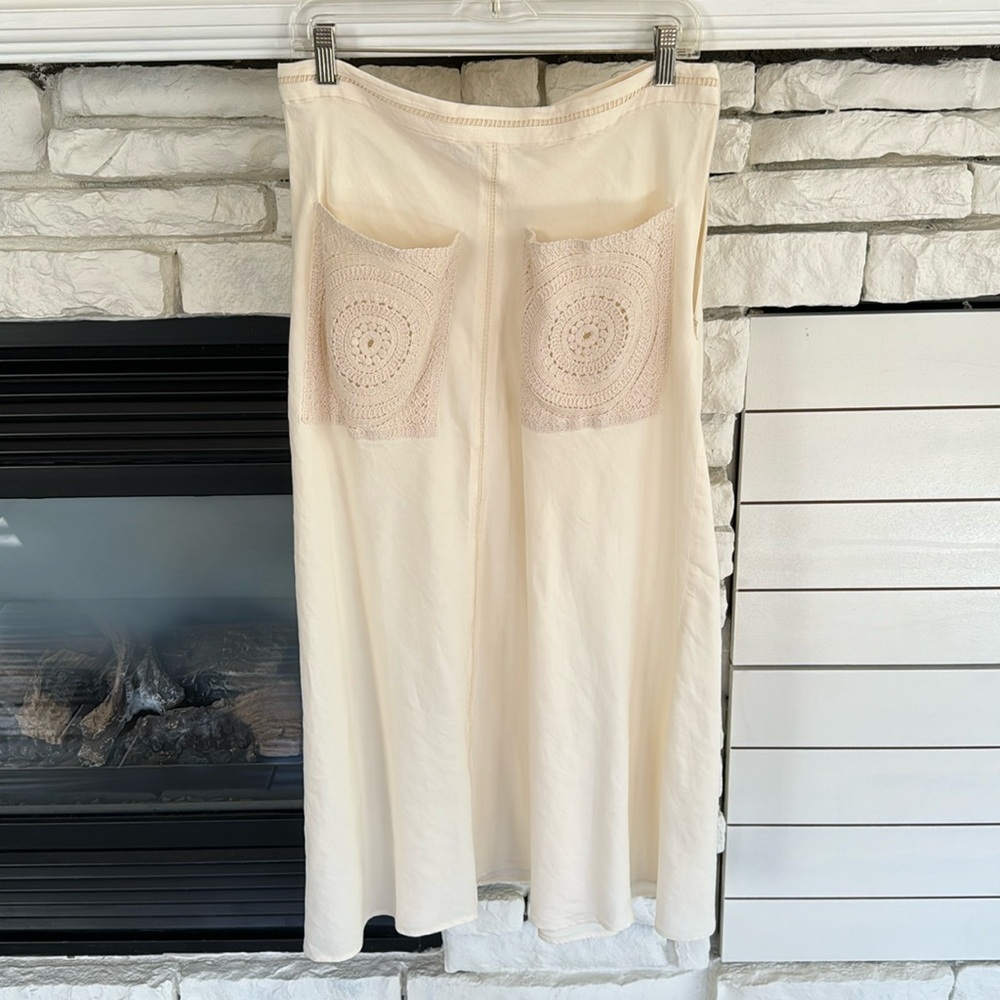 Zara midi skirt with crochet pockets